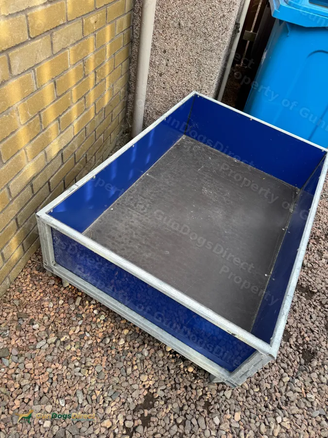 Internal 6 block kennels  including raised dog beds image 3